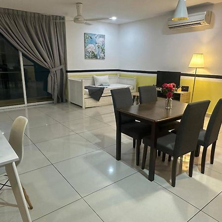 Jb City D'Esplanade Shopping Mall Apartment Johor Bahru Dış mekan fotoğraf